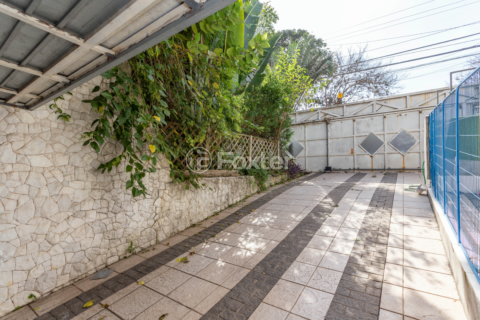 Image 80 - 869110