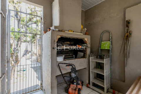 Image 22 - 869365