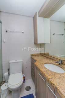 Image 31 - 869588