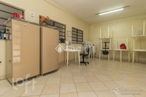 Image 23 - 869704