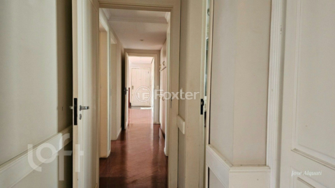 Image 37 - 870031