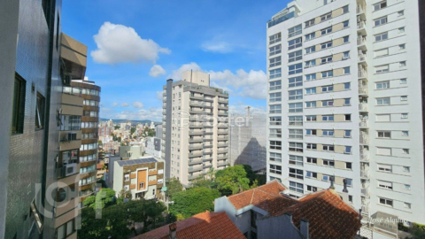 Image 62 - 870031