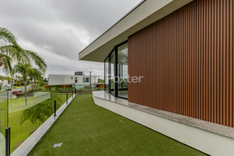 Image 37 - 870243