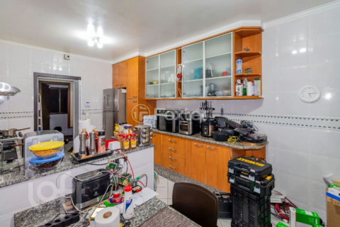 Image 32 - 870435