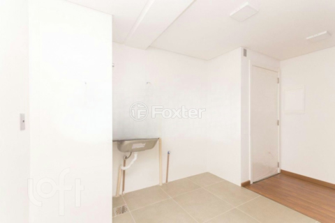 Image 7 - 870696