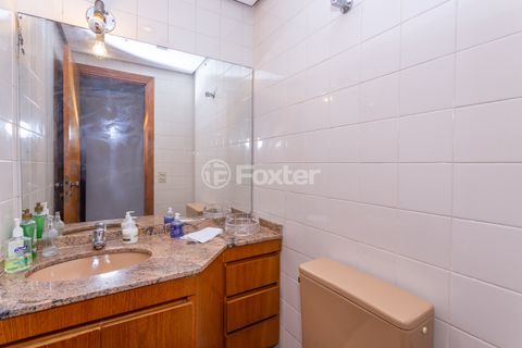 Image 20 - 870790
