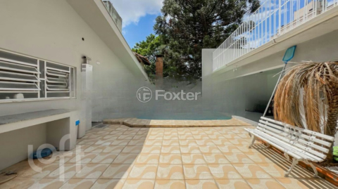 Image 37 - 872055