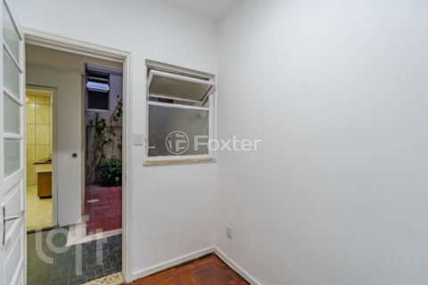 Image 32 - 872421