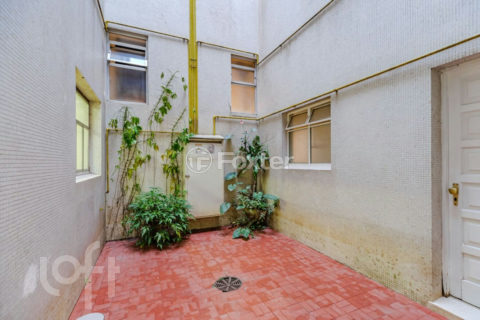 Image 31 - 872421