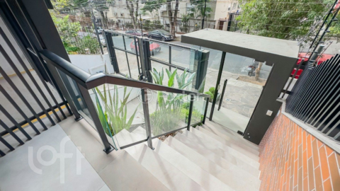 Image 31 - 872656