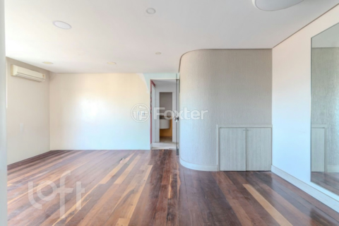Image 35 - 872713