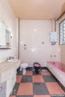 Image 33 - 872858