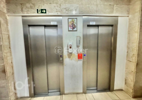 Image 23 - 872992