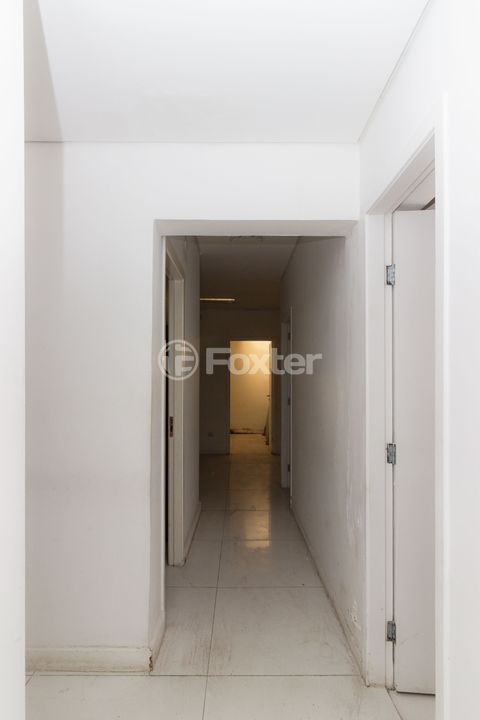 Image 38 - 873082