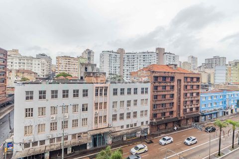 Image 22 - 873411