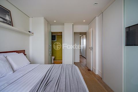 Image 24 - 873570