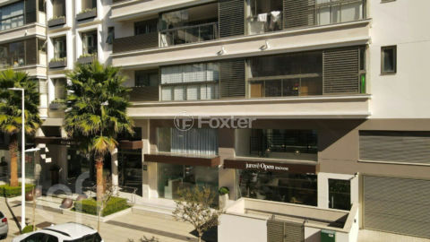 Image 79 - 873577