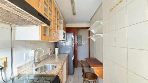 Image 21 - 874055