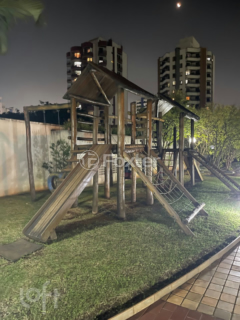 Image 21 - 874185