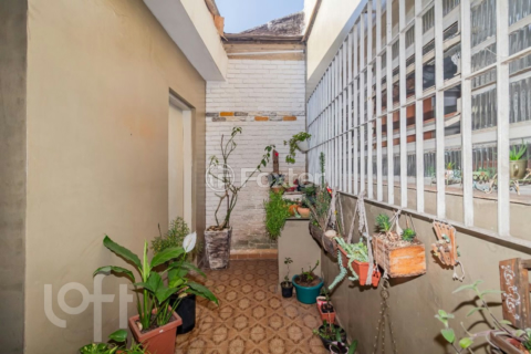 Image 37 - 874336