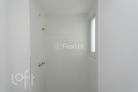 Image 21 - 874560