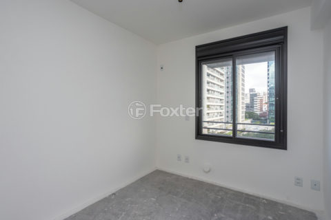 Image 10 - 874665