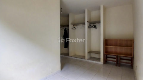 Image 7 - 874682