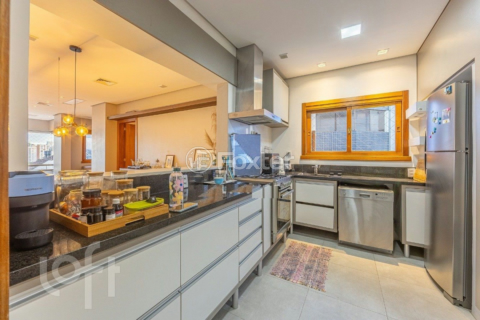Image 7 - 874691