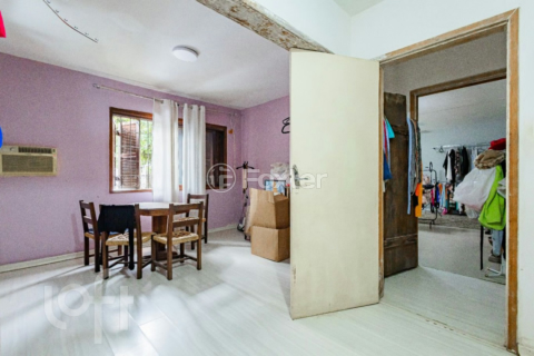 Image 32 - 874701