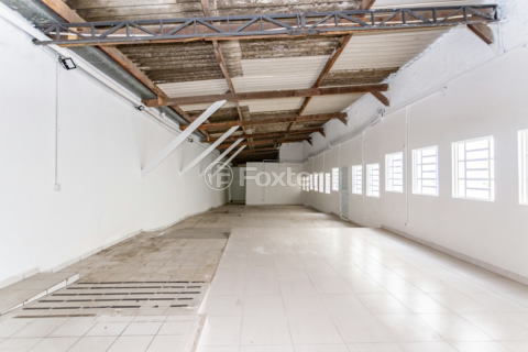 Image 31 - 875039