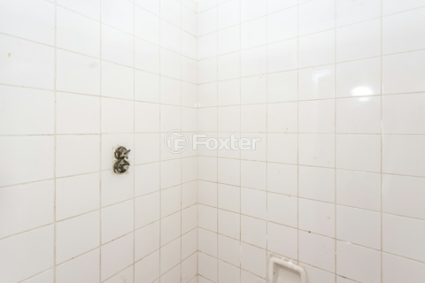 Image 157 - 875039