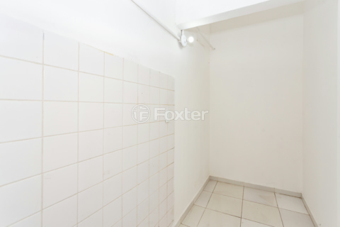 Image 176 - 875039