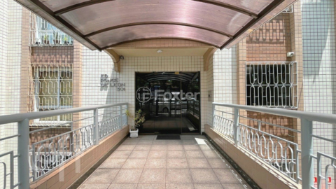 Image 34 - 875114