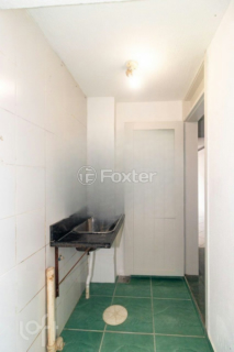 Image 21 - 875147
