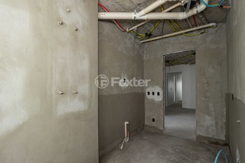 Image 41 - 875371