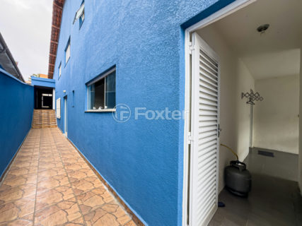 Image 32 - 875442