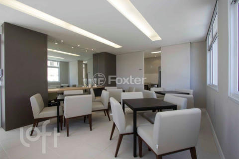 Image 23 - 875567