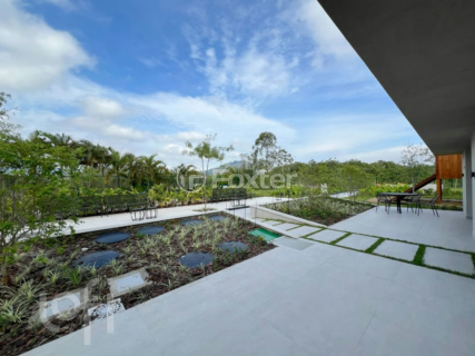 Image 42 - 875863