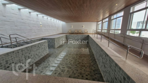 Image 29 - 876033