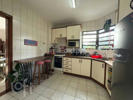 Image 6 - 876166