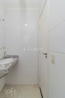 Image 33 - 876228