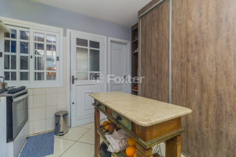 Image 34 - 876258