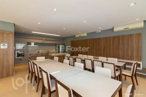 Image 34 - 876556