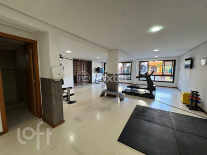Image 22 - 876629
