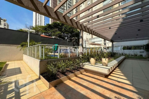 Image 30 - 876696