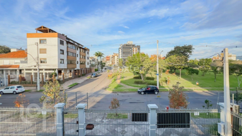 Image 38 - 876860