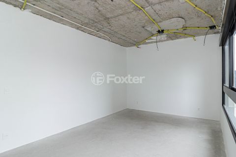 Image 35 - 876928