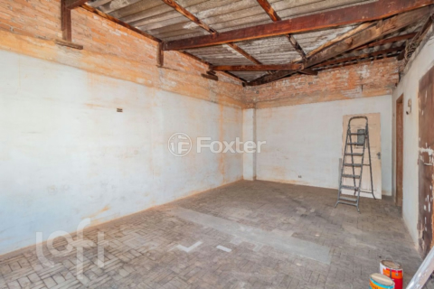 Image 34 - 876952