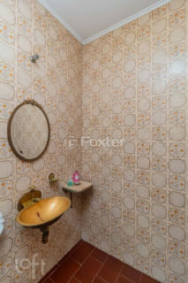 Image 32 - 876952