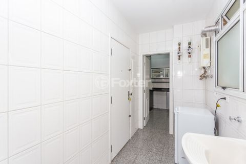 Image 45 - 877532